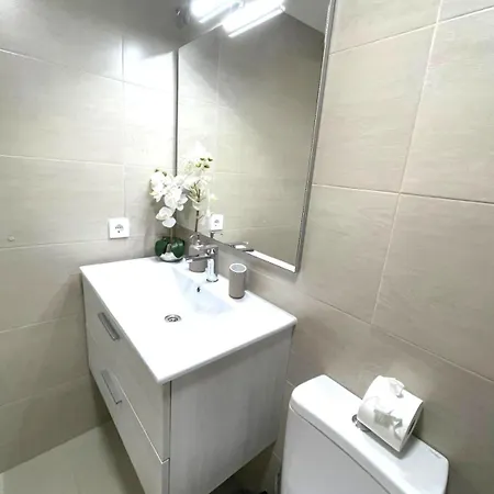 Reel Apartments- Walk To The And Centre Lägenhet Torrevieja
