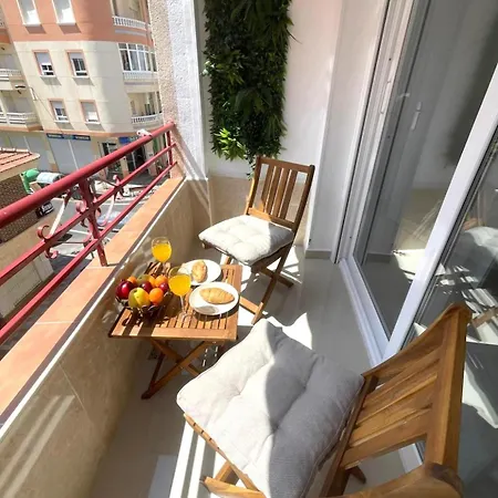 Reel Apartments- Walk To The And Centre * Torrevieja